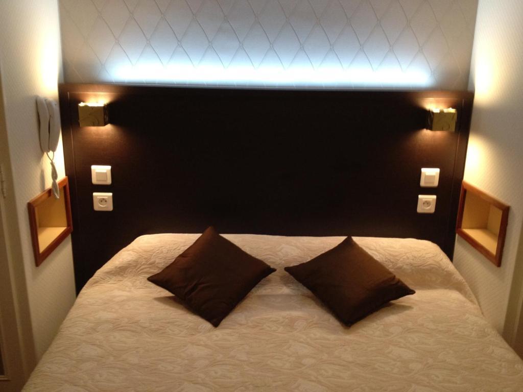Hotel De Paris Chatel-Guyon Bagian luar foto